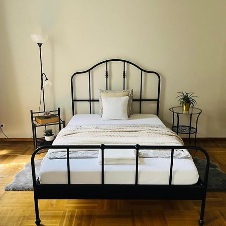 Beautiful City Centre Apartment Вена Экстерьер фото