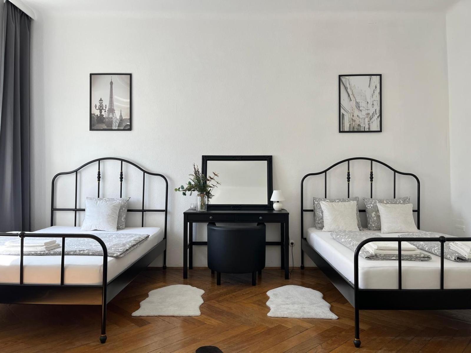 Beautiful City Centre Apartment Вена Экстерьер фото